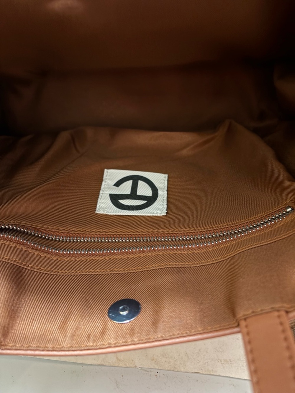 TELFAR Large Shopping Bag with Long Strap Cognac Brown - Picture 7 of 10
